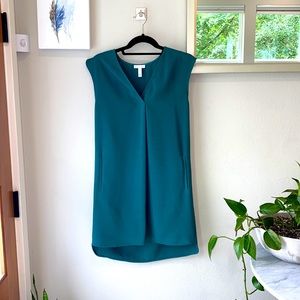 Flowing, casual like brand new dress